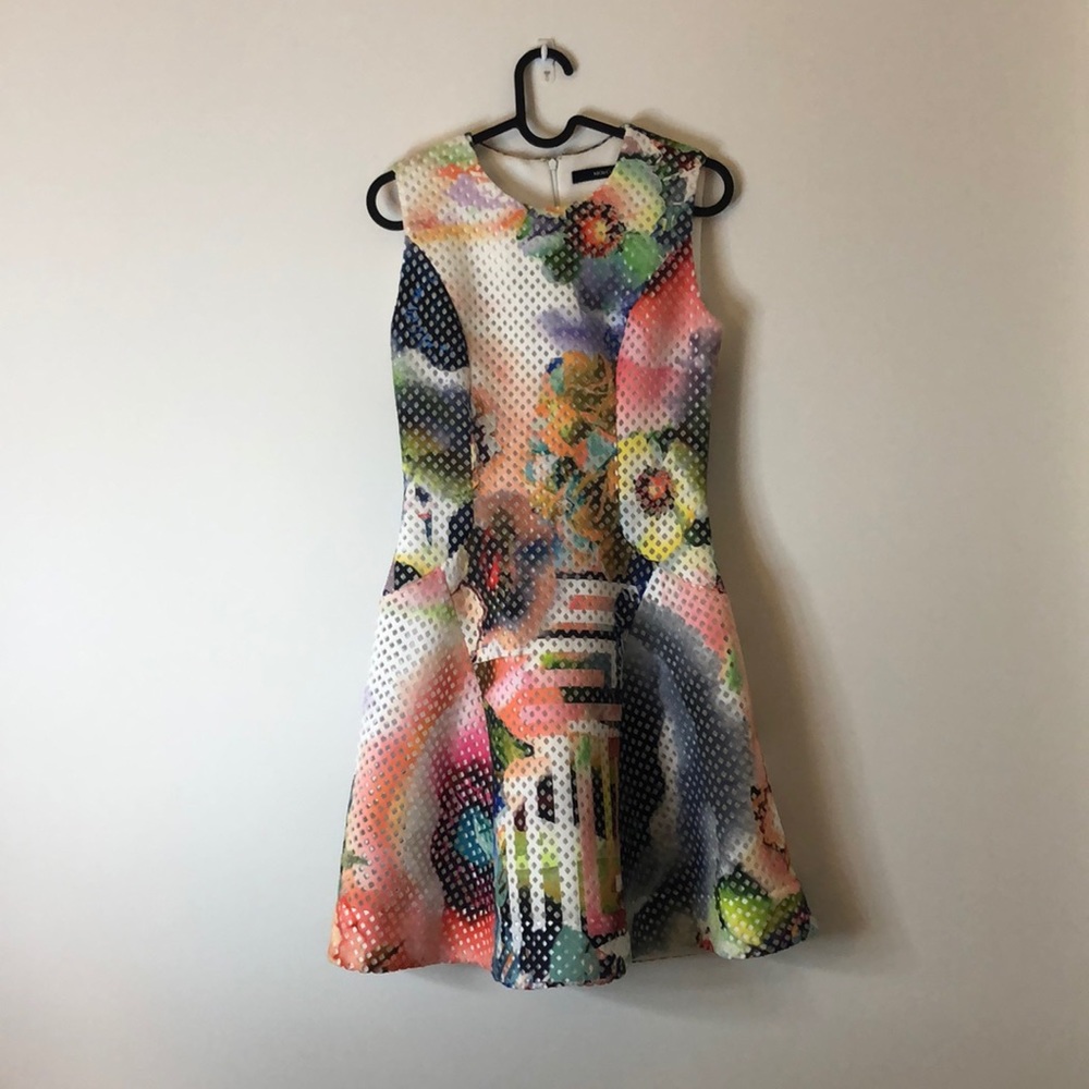 Mo&Co. Midi length dress